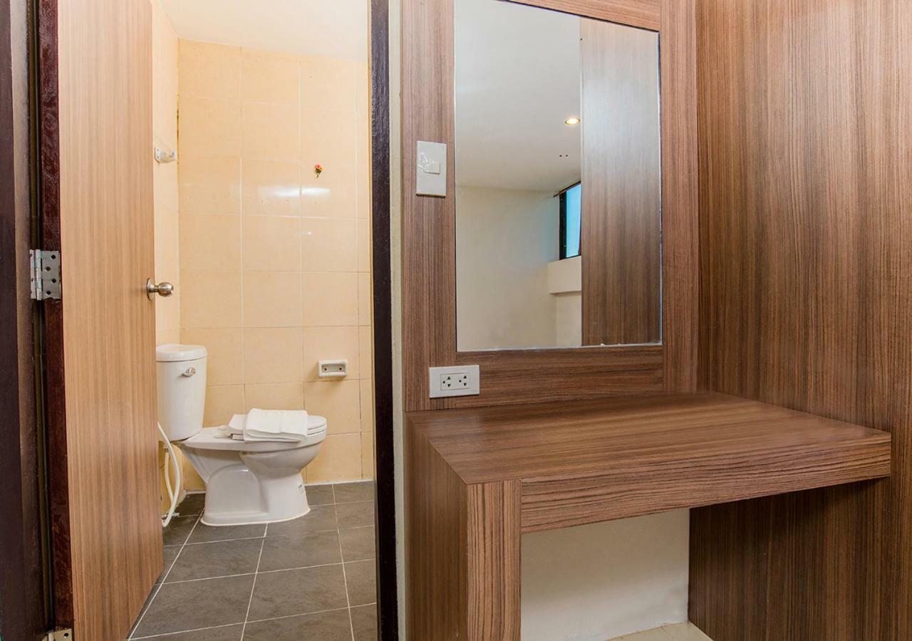 B2 Airport Hotell Chiang Mai Eksteriør bilde